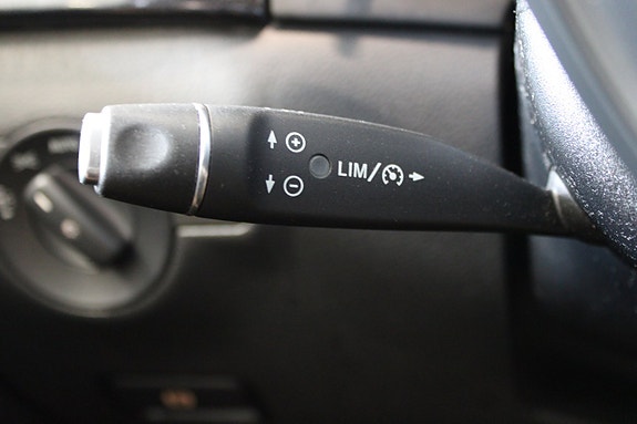 Mercedes-Benz B220 d 16 of 19