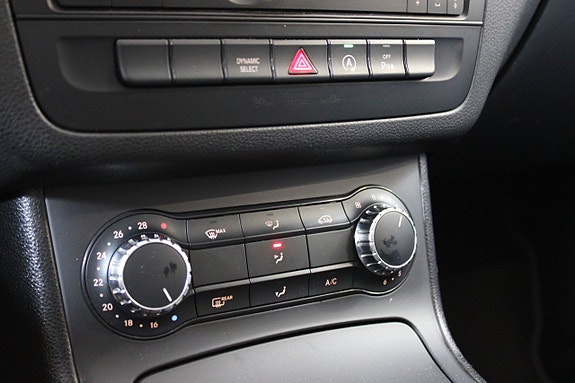 Mercedes-Benz B220 d 15 of 19