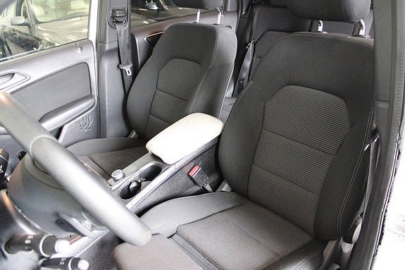 Mercedes-Benz B220 d 7 of 19