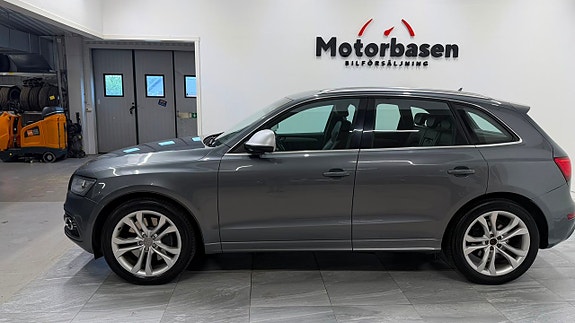 Audi SQ5 2 of 5
