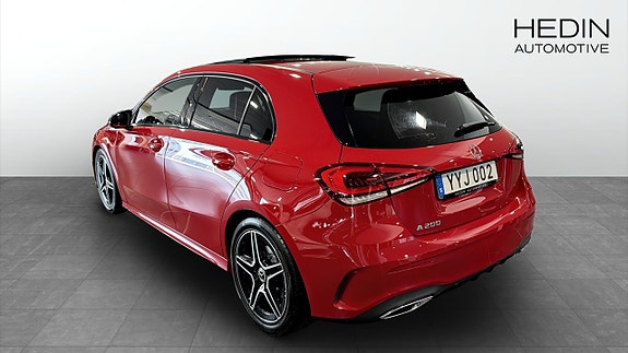Mercedes-Benz A200 4 of 5