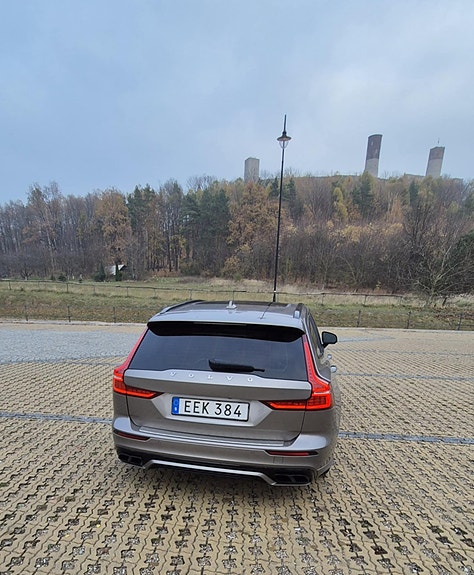 Volvo V60 3 of 5