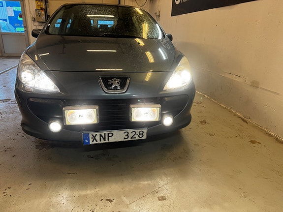Peugeot 307 4 of 5