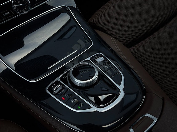 Mercedes-Benz E200 d 20 of 20