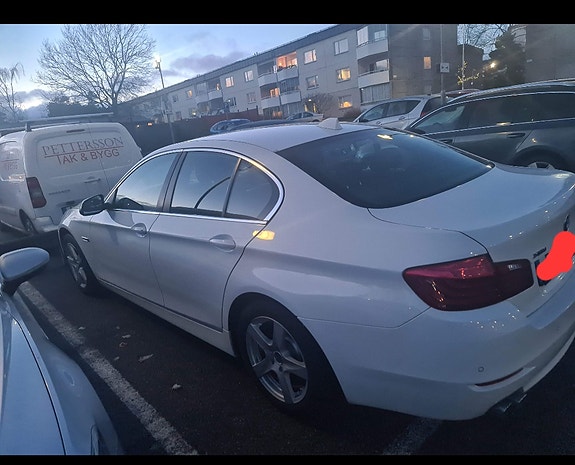BMW 520d 2 of 3