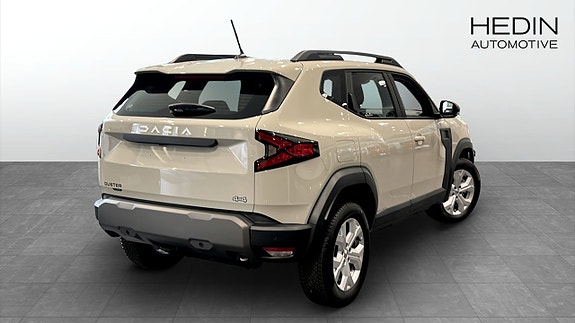 Dacia Duster 2 of 5