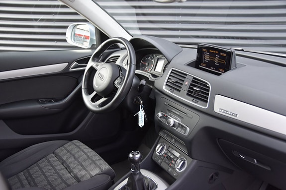 Audi Q3 8 of 16
