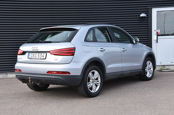 Audi Q3 6 of 16
