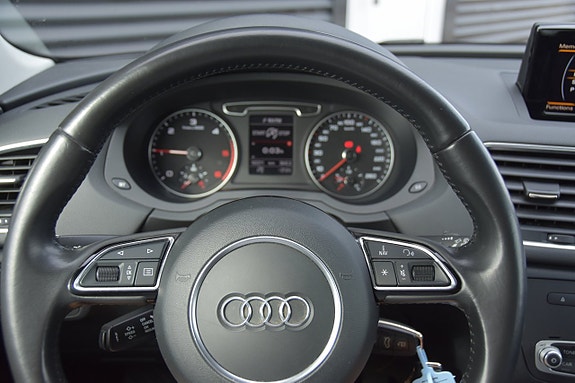 Audi Q3 12 of 16