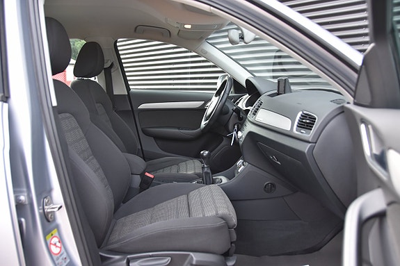Audi Q3 9 of 16