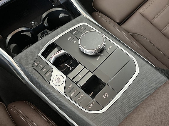 BMW M340i 9 of 14