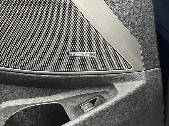 BMW M340i 8 of 14