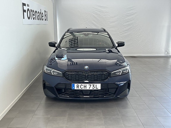 BMW M340i 2 of 5