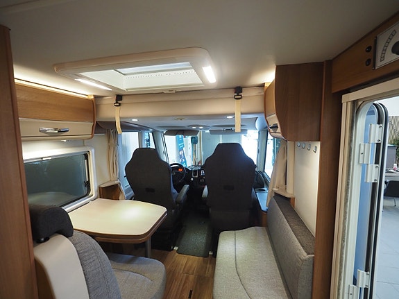 Knaus 600 MG VAN I PLATINUM Auto AC Solcell Cykelställ 17 of 21