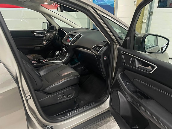 Ford S-MAX 19 of 27