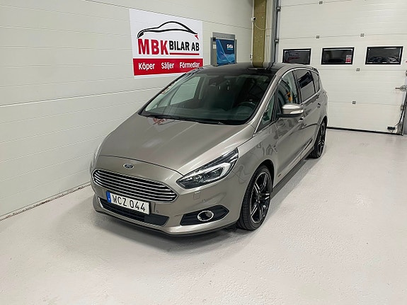Ford S-MAX 4 of 27