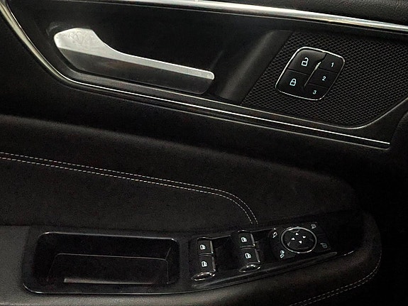 Ford S-MAX 12 of 27