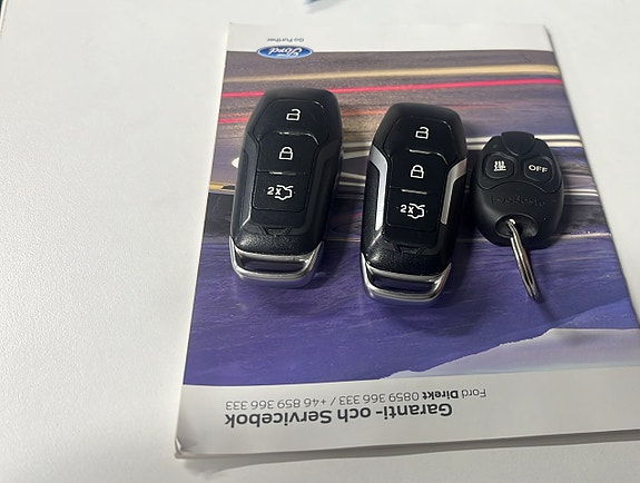 Ford S-MAX 27 of 27