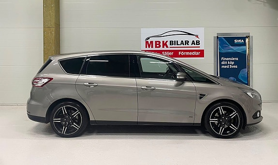 Ford S-MAX 6 of 27