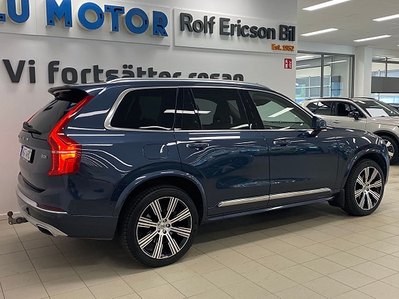 Volvo XC90 3 of 5