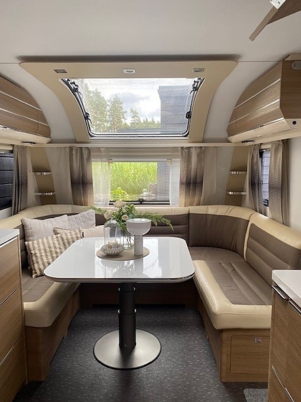 Adria Adora 593UK 2 of 10