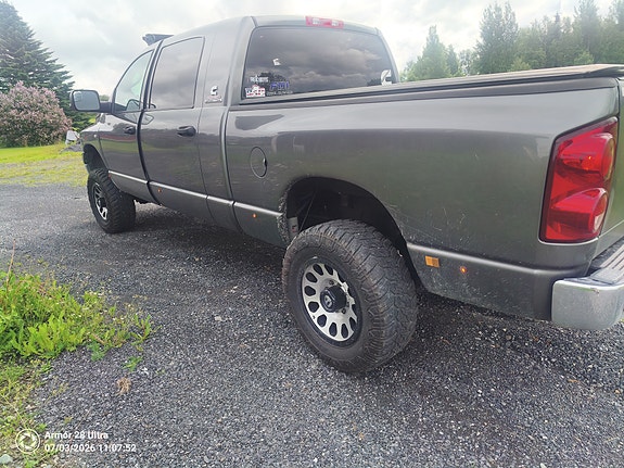 Dodge RAM 2500 5 of 5