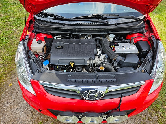 Hyundai i20 4 of 14