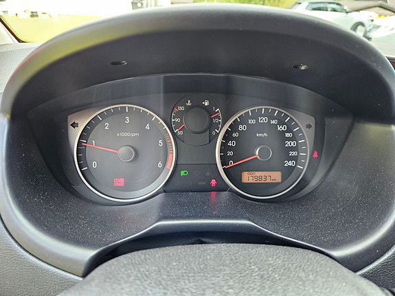 Hyundai i20 8 of 14