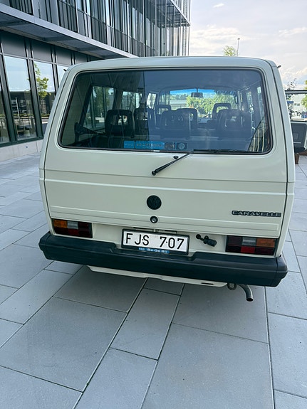 Volkswagen Caravelle 12 of 30