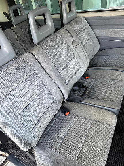 Volkswagen Caravelle 17 of 30