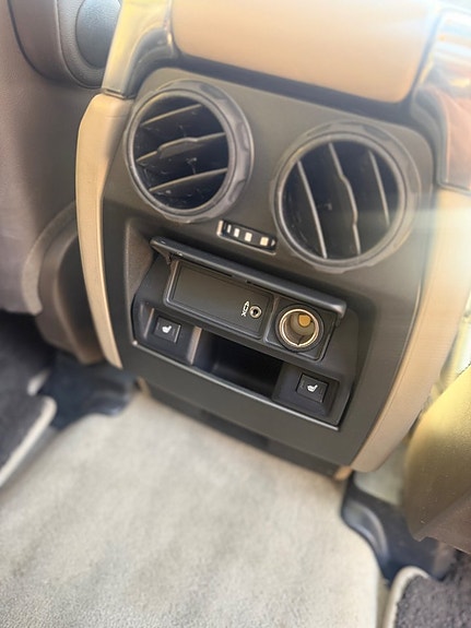 Land Rover Discovery 4 8 of 22