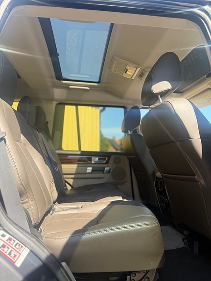 Land Rover Discovery 4 7 of 22