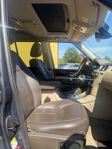 Land Rover Discovery 4 11 of 22