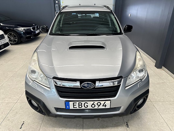 Subaru Outback 3 of 5