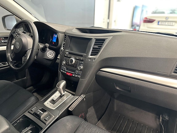 Subaru Outback 9 of 22