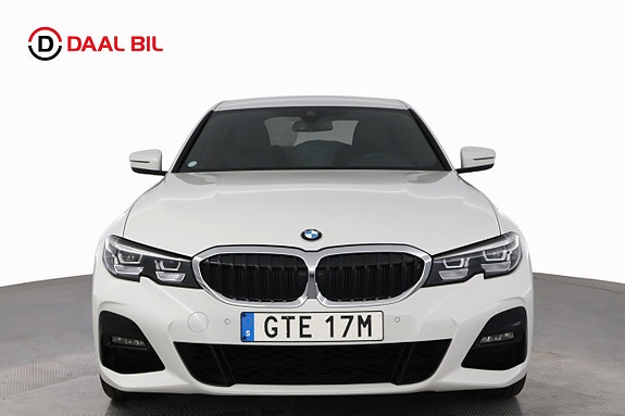 BMW 330e 2 of 5