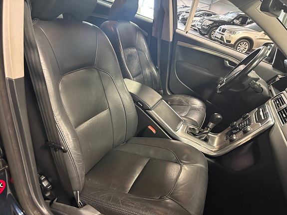 Volvo V70 8 of 10