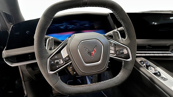 Chevrolet Corvette 11 of 19