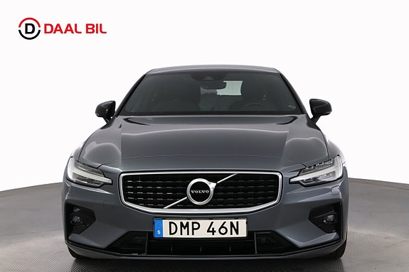 Volvo S60 2 of 5