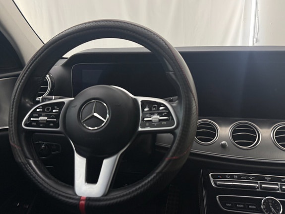Mercedes-Benz E200 18 of 21