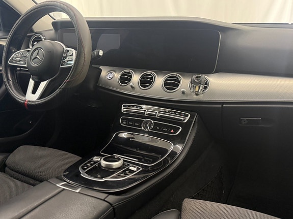 Mercedes-Benz E200 19 of 21
