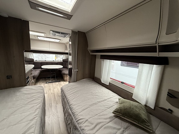 Kabe ROYAL 600 TDL KS " AC och Boxmarkis 18 of 21