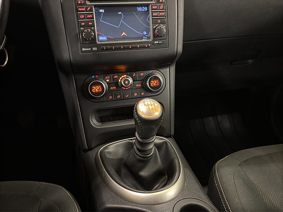 Nissan Qashqai 25 of 27