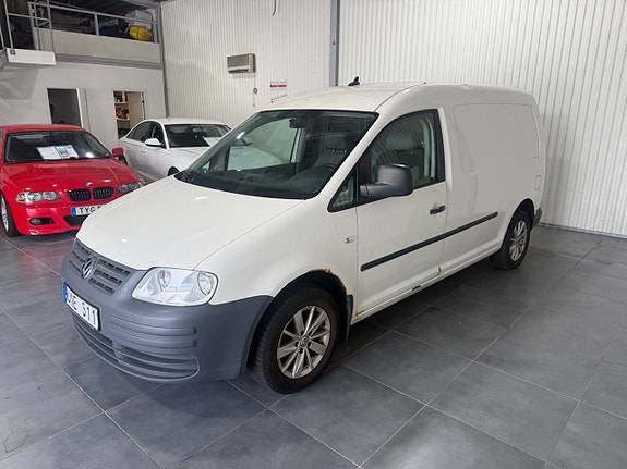 Volkswagen Caddy Maxi 8 of 12
