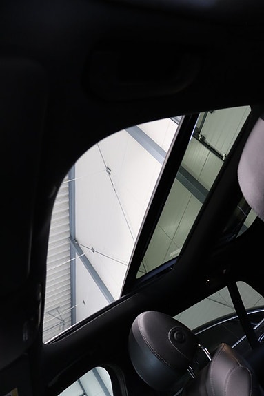 Mercedes-Benz E220 28 of 29