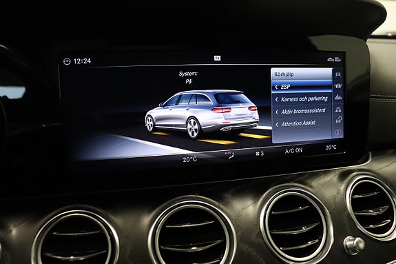 Mercedes-Benz E220 23 of 29