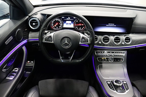 Mercedes-Benz E220 14 of 29