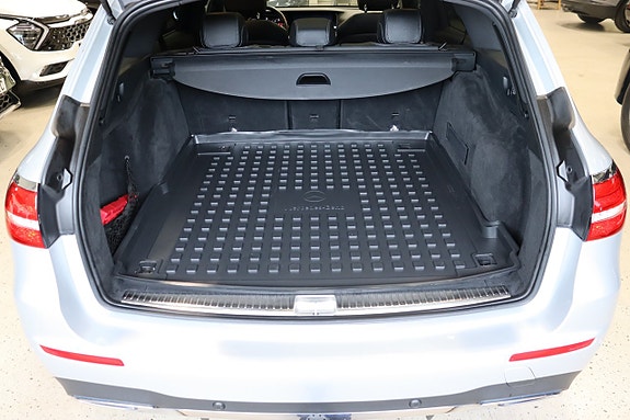 Mercedes-Benz E220 6 of 29