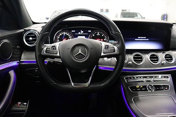 Mercedes-Benz E220 15 of 29