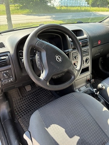 Opel Astra 11 of 12